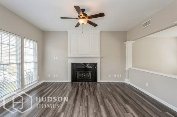 1404 Sagestone Ct - Photo 3 of 19