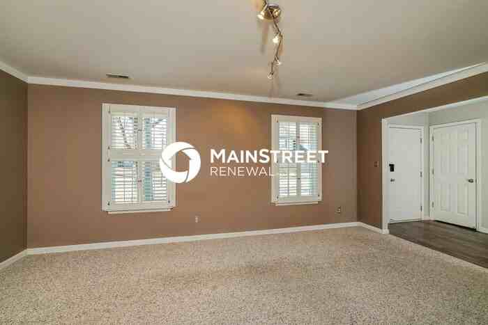607 Fenley Ave - Photo 5 of 17