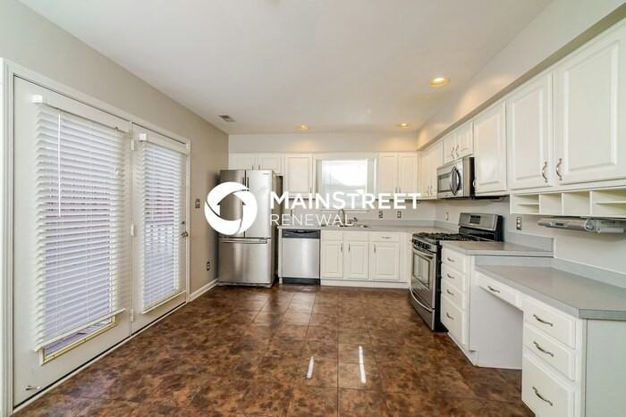 607 Fenley Ave - Photo 6 of 17