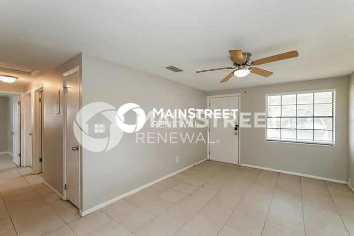 4712 E Curtis St - Photo 5 of 16
