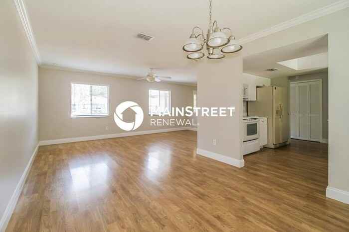 1333 Sterling Oaks Dr - Photo 5 of 16