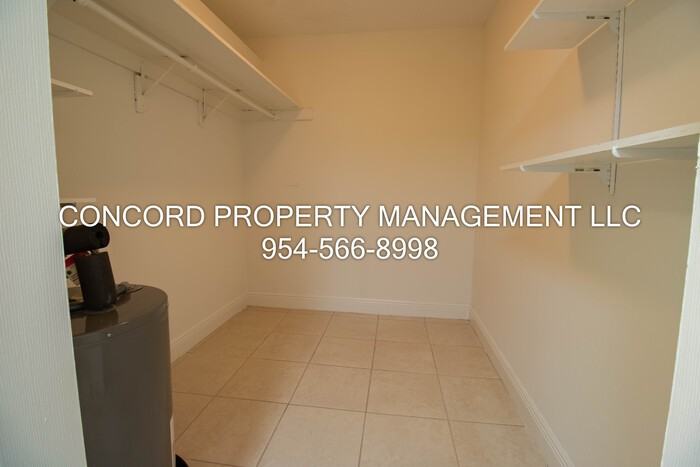 1507 Argyle Dr #205 - Photo 6 of 9