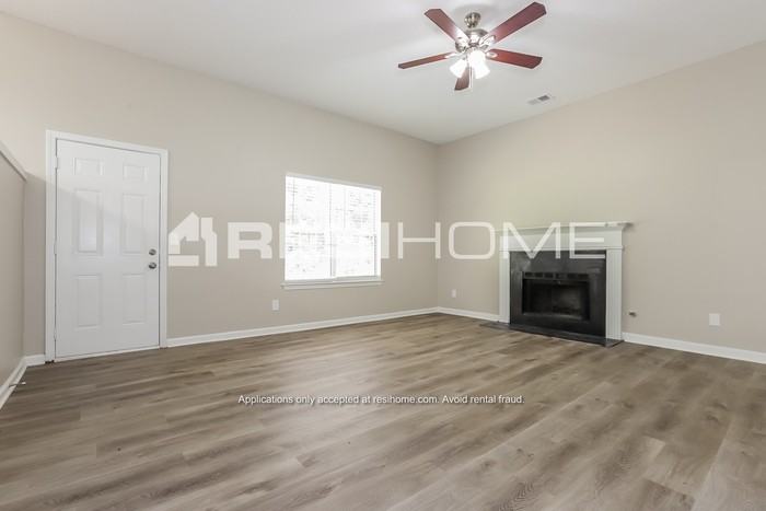 2264 Creekview Trl - Photo 7 of 20
