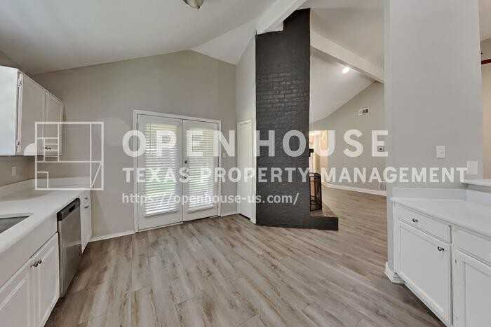 415 Lemon Dr - Photo 6 of 20