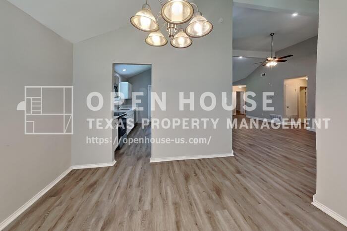 415 Lemon Dr - Photo 7 of 20
