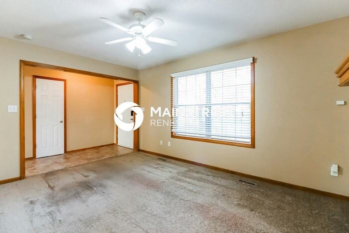 2800 S Whitney Ave - Photo 3 of 16