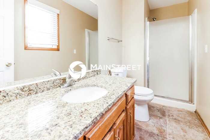 2800 S Whitney Ave - Photo 7 of 16