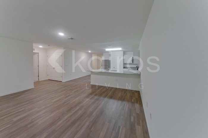 466 Norwood Ave S - Photo 5 of 23