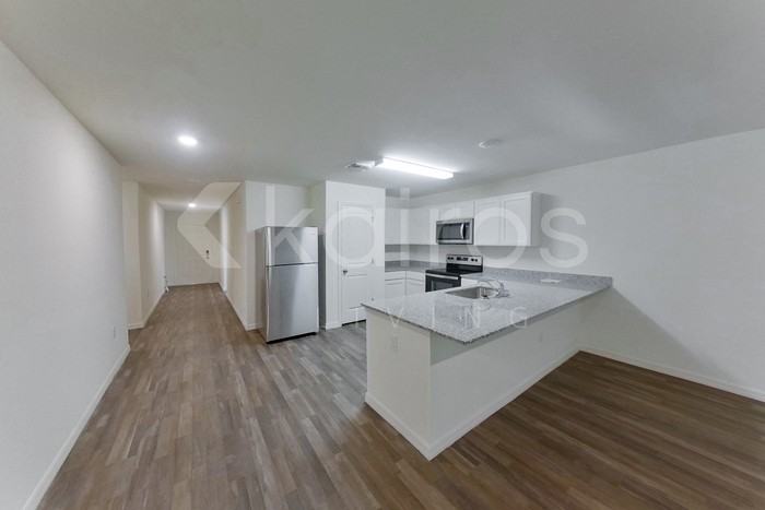 466 Norwood Ave S - Photo 6 of 23