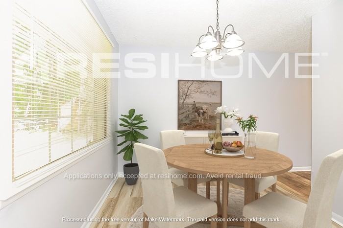548 Bragg Ave - Photo 5 of 16
