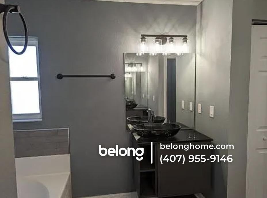 58 Raleigh Dr - Photo 3 of 10
