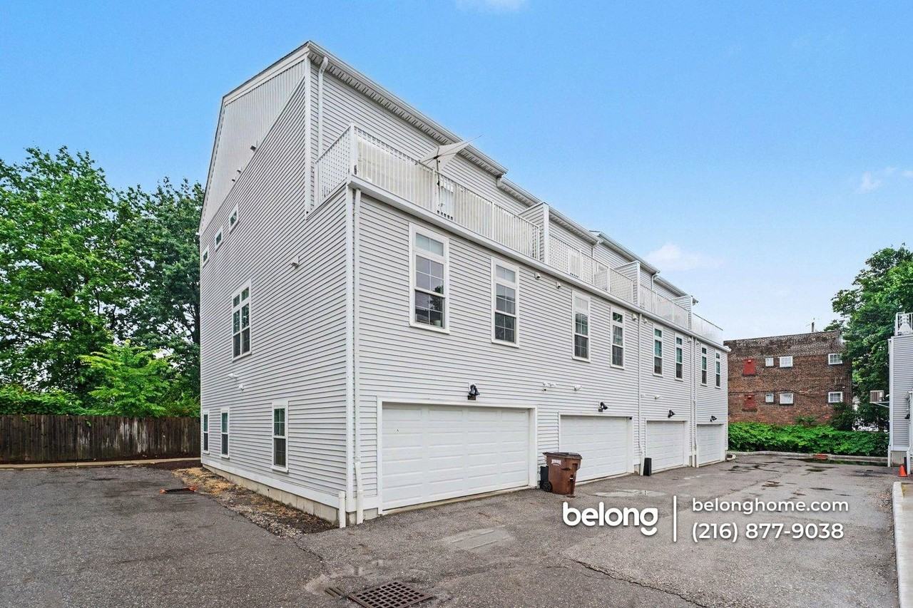 12021 Ashbury Ave - Photo 2 of 16