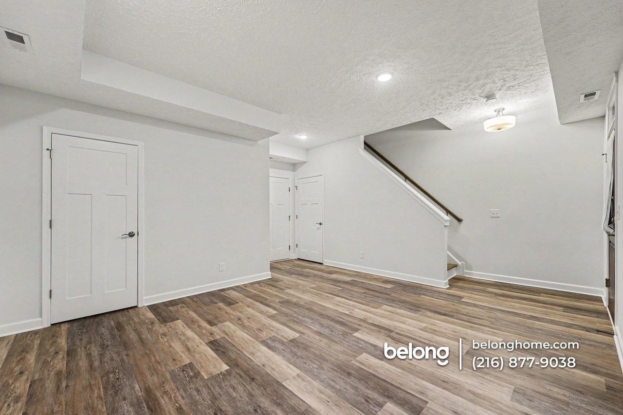 12021 Ashbury Ave - Photo 6 of 16