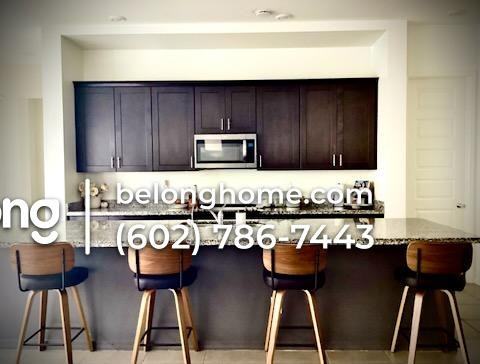 221 E Balsam Dr - Photo 4 of 6