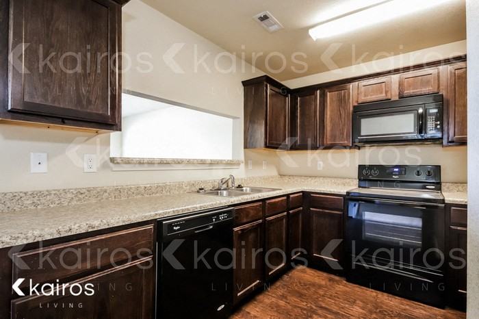 5005 E Thomas St #A - Photo 7 of 15