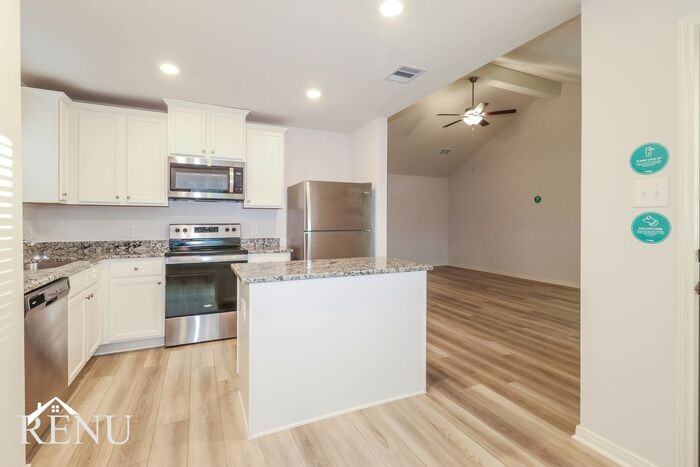 25506 Rose Creek Dr - Photo 3 of 18