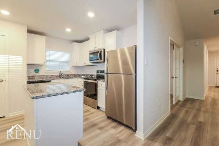 25506 Rose Creek Dr - Photo 4 of 18