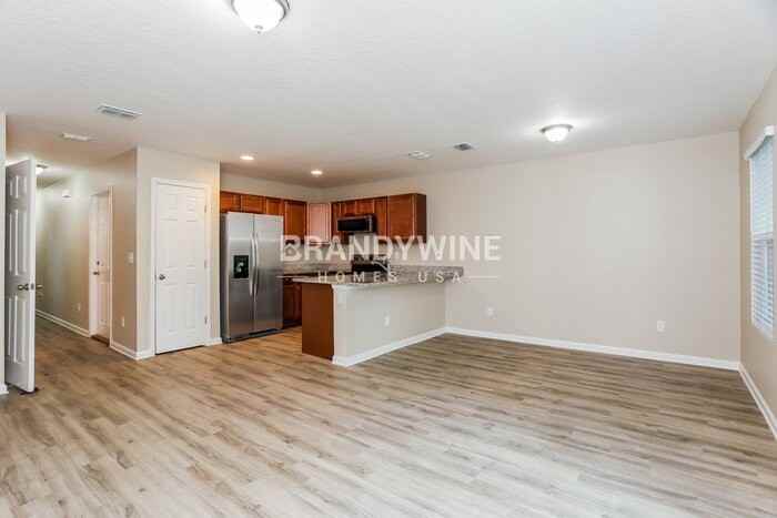 3549 Rain Forest Dr W - Photo 5 of 21