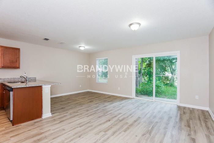 3549 Rain Forest Dr W - Photo 7 of 21