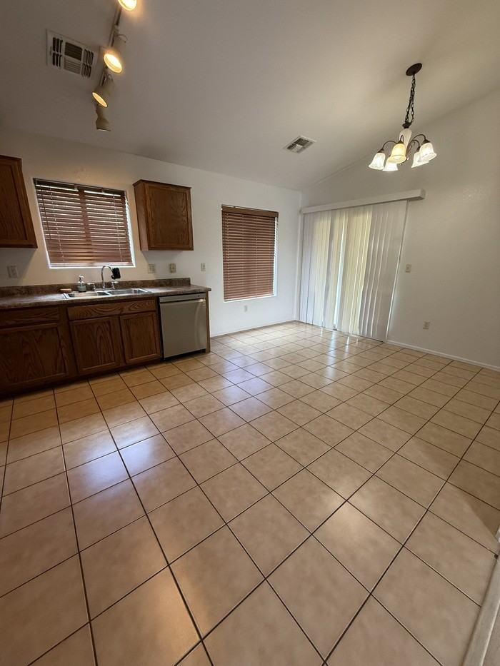2429 E Calle Joya De Ventura - Photo 3 of 22
