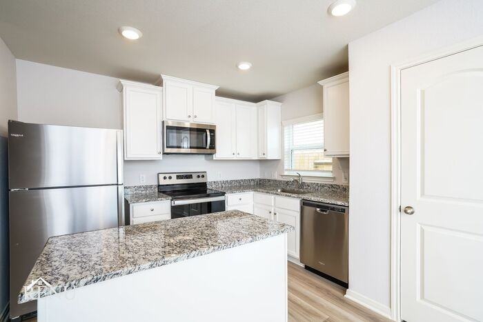 10453 Sweetwater Creek Dr - Photo 4 of 23