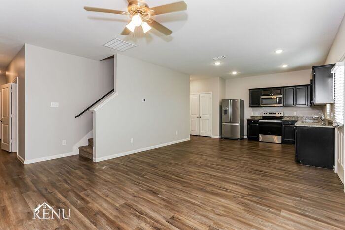 6003 Mojave Dr - Photo 5 of 17