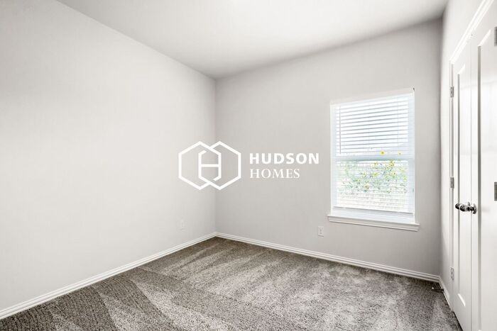 1236 Richards Ranch Rd - Photo 6 of 12