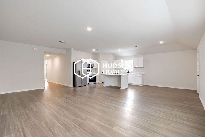 3817 Poteet Ct - Photo 3 of 12