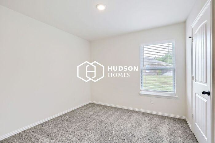 3817 Poteet Ct - Photo 6 of 12
