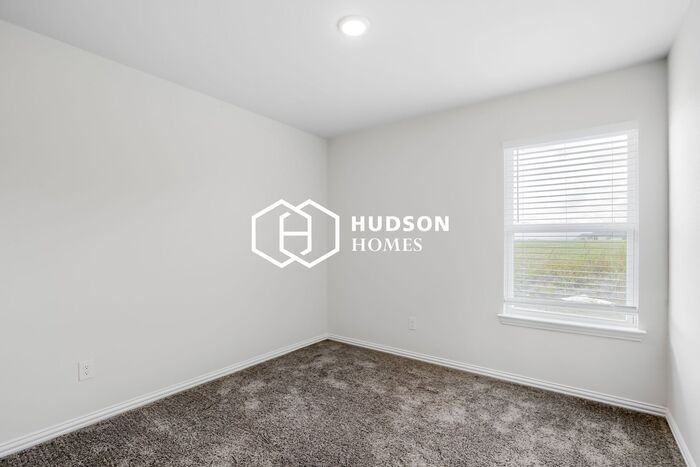 3009 Gillespie Ct - Photo 5 of 12