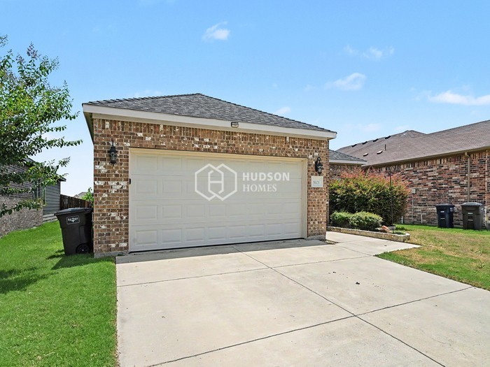 10420 Talus Dr - Photo 4 of 29