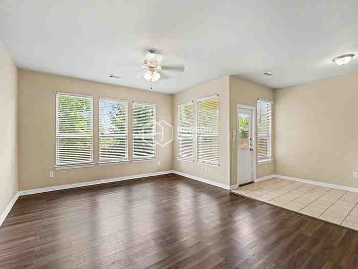 10420 Talus Dr - Photo 6 of 29