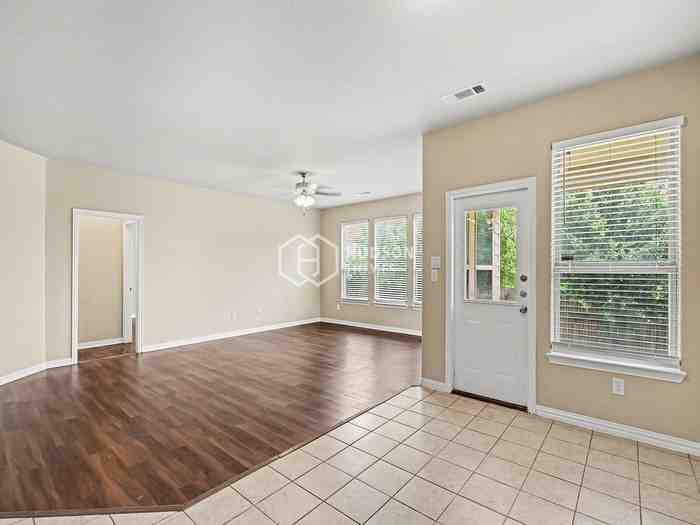 10420 Talus Dr - Photo 7 of 29