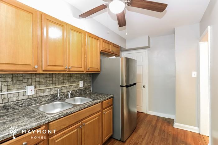 957 Masefield Rd - Photo 4 of 13