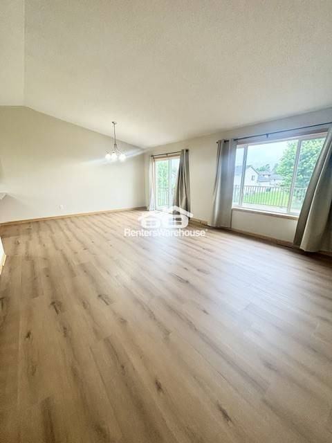 605 7th Ave Sw - Photo 6 of 39
