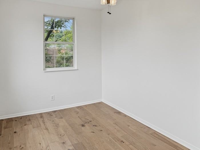 1321 Hermes Ave - Photo 2 of 20