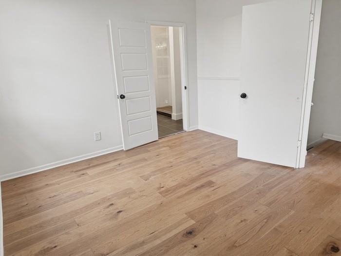 1321 Hermes Ave - Photo 3 of 20