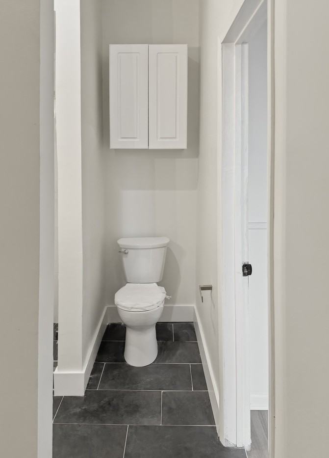 1321 Hermes Ave - Photo 7 of 20