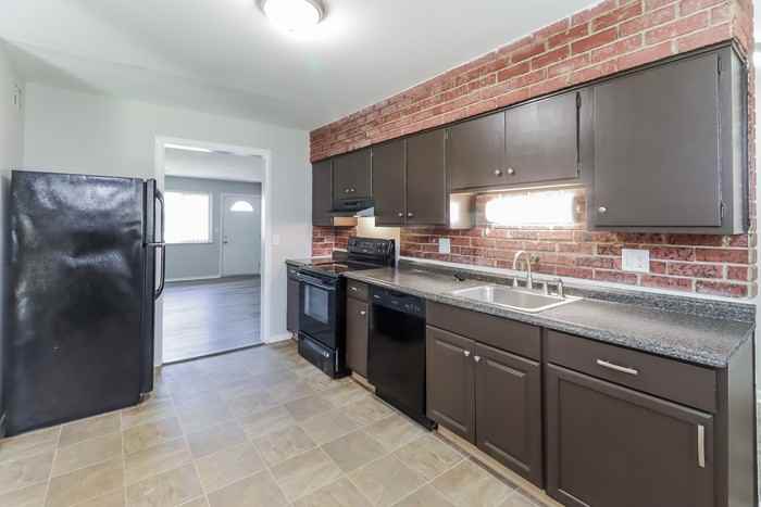2372 Bluelark Dr - Photo 6 of 12
