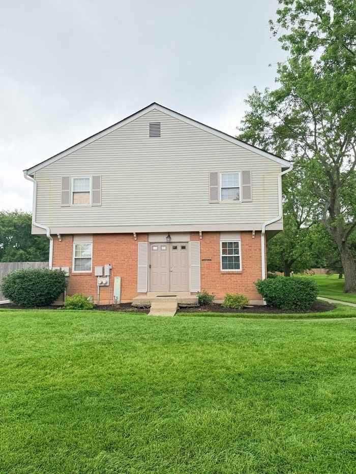 7609 Dover Ct #7609 - Photo 2 of 12