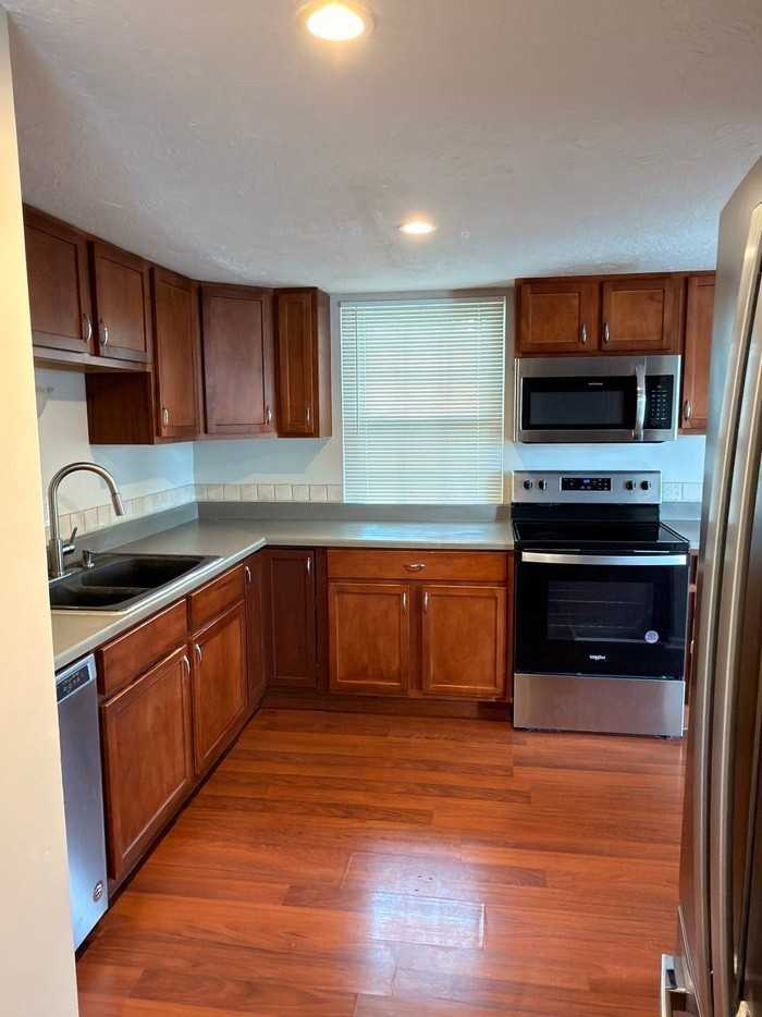 7609 Dover Ct #7609 - Photo 7 of 12