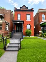 featured image of 4451 Oakland Ave