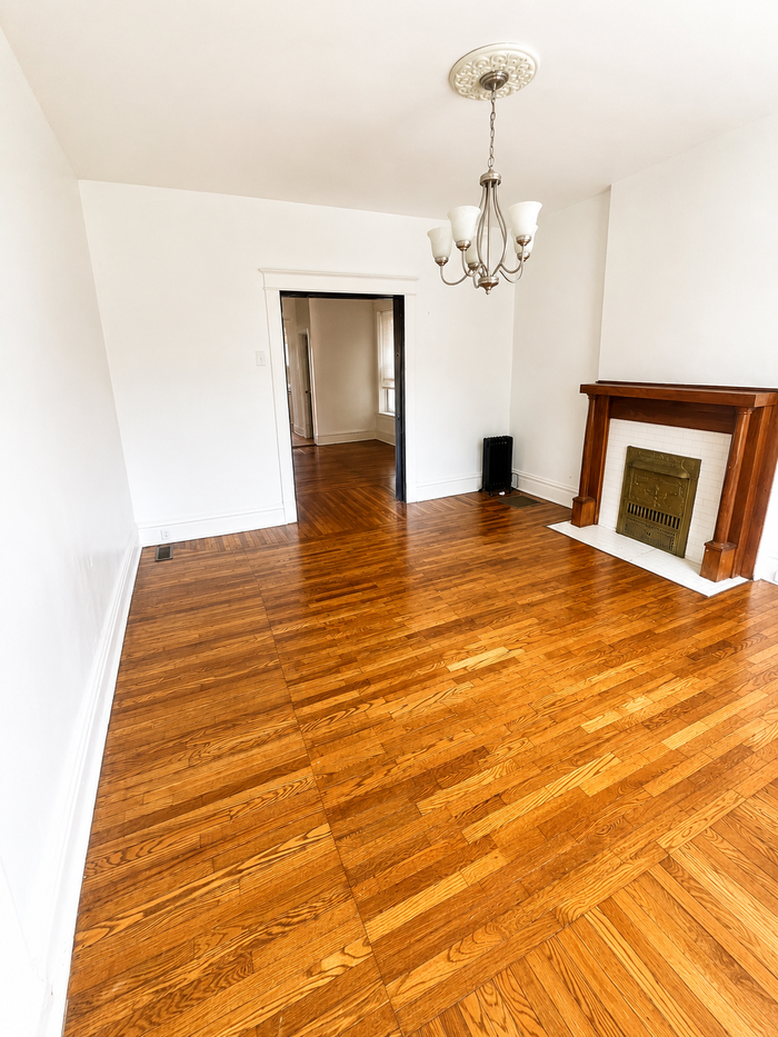 4451 Oakland Ave - Photo 2 of 8