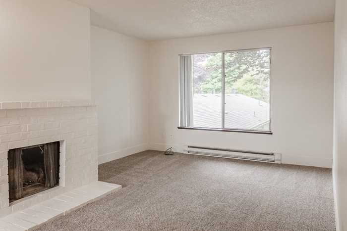 1346 Ne 183rd Ave #1346 - Photo 6 of 16