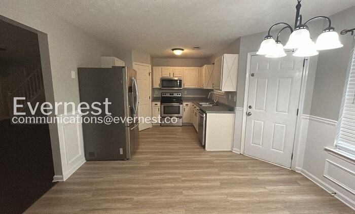 251 Cobblestone Ln - Photo 4 of 35