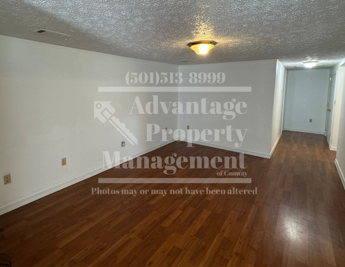 303 E Church St - Photo 3 of 21