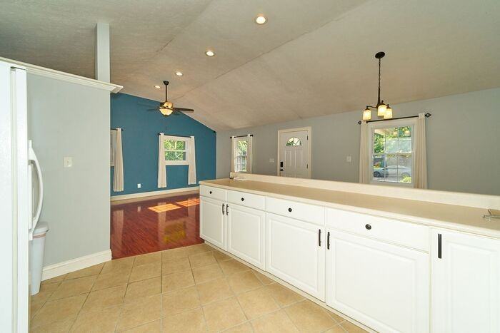 5514 Winthrop Ave - Photo 7 of 19
