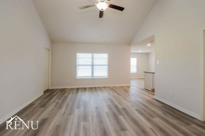 10421 Sweetwater Creek Dr - Photo 5 of 23