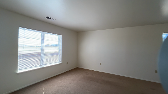 288 Wilder Ct - Photo 2 of 6