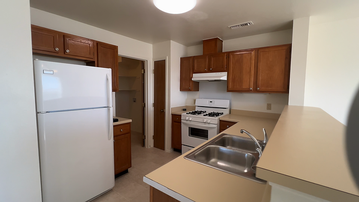288 Wilder Ct - Photo 3 of 6